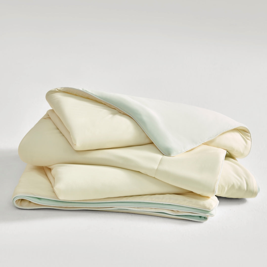 SMILEY Cooling Quilt Pink--A Summer Must-Have, Instant Cooling, Keeps You Cool All Night!